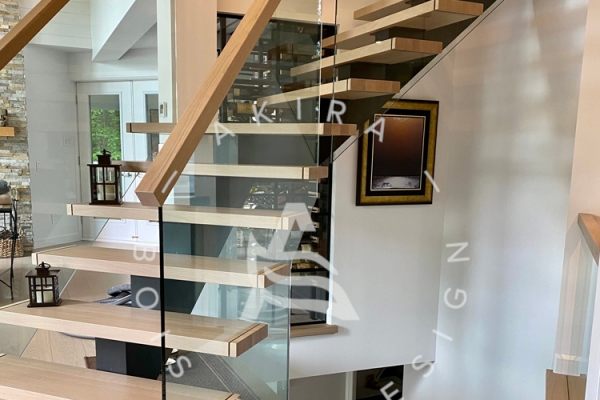 akira-logo-escalier-limon-acier-central-noir-rampe-marche-nez-rapporte-erable-garde-corps-verreC90E89B5-1B3E-937D-B01C-F5DEF59336CB.jpg