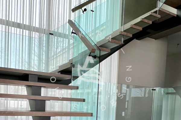 akira-logo-escalier-limon-acier-central-noir-rampe-palier-marche-nez-rapporte-erable-garde-corps-verreB67B024C-BCCB-AF05-7D96-D2C2BA9DD1EA.jpg