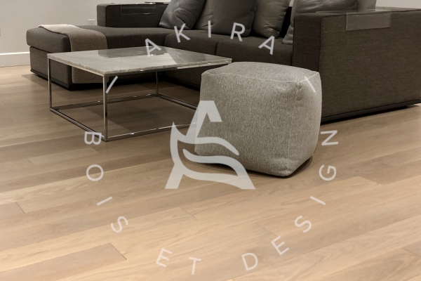 plancher-chene-blanc-eco-authentique-akira-logoE5449F3F-4855-CCAE-53AB-F0989543D6D1.jpg