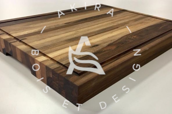 planche-decoupe-bois-design-cuisine-akira-logo-280699E60-D27D-2ECE-E042-54DD03BB21EE.jpg